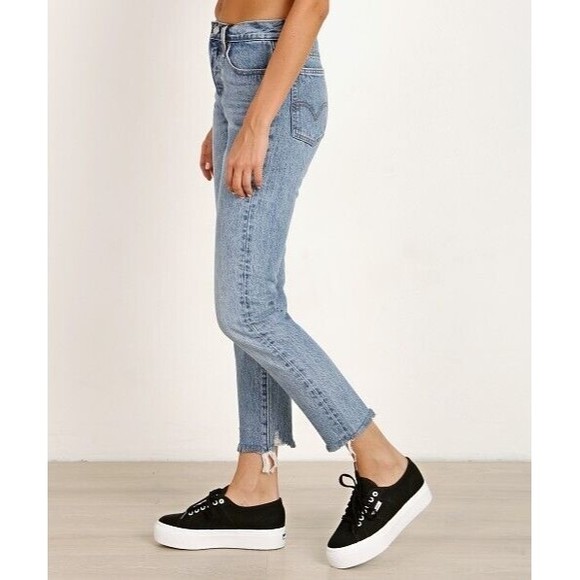 Levi’s Premium Wedgie Icon Fit Ankle Rigid Jeans in Shut Up Wash Size 27 - Picture 5 of 14